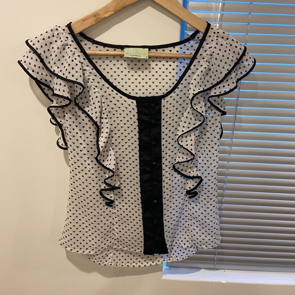 Review Tops - Review Heart Print Top Size 8 black white